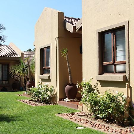 Micasa Sucasa Guesthouse Lephalale Kültér fotó